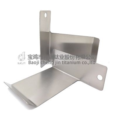 钛板折弯件(图2)