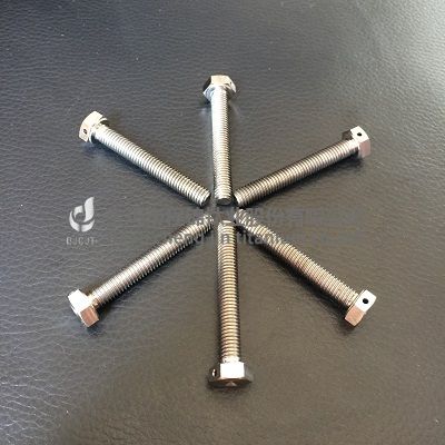 钛合金螺丝产业面临哪些机遇与挑战？(图1)